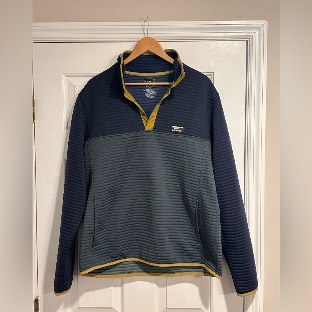 LL Bean Men’s Airlight  knit pullover Large-Tall (LT)
